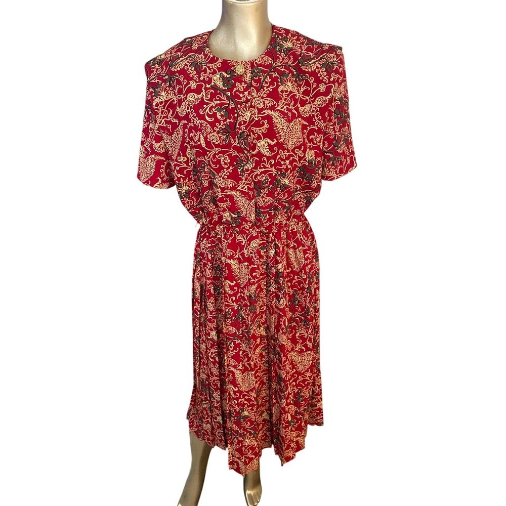 Vintage Leslie Fay Red Paisley Pleated Midi Dress Size 8 Short Sleeve Retro